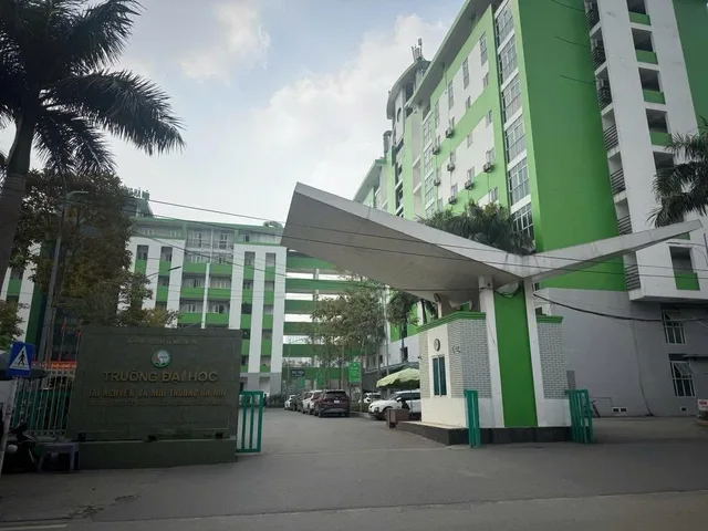 Bán Nhà riêng 100m2 có sẵn 100 m2 thổ cư giá 33.6 tỷ tại Đường Cầu Diễn Phường Phú Diễn Quận Bắc Từ Liêm Hà Nội