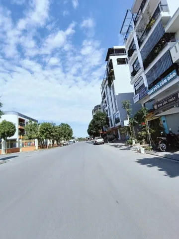 Bán Căn hộ chung cư 84m2 giá 4.98 tỷ tại - Chọn - Phường Ngọc Thụy Quận Long Biên Hà Nội