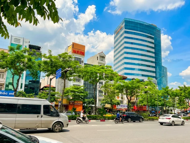 BÁN NHANH NHÀ MẶT PHỐ TÂY SƠN, ĐỐNG ĐA, 78M2, MT 5m, LÔ GÓC 2 THOÁNG, VỈA HÈ KD, CHỈ 28.5 TỶ