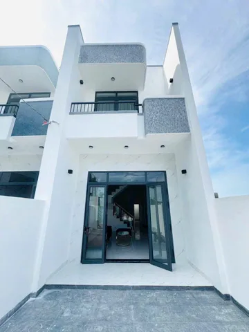CẦN TIỀN BÁN GẤP NHÀ 1 TRỆT 1 LẦU NẰM NGAY CẦU BẠCH ĐĂNG 2