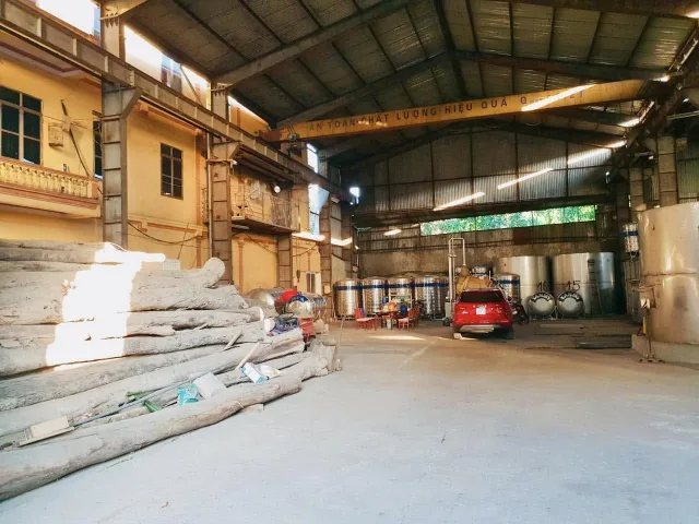 Cho thuê kho, xưởng sẵn DT 600m2 khu vực gần cầu Kiến An, dầm cẩu trục