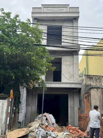 Bán Nhà riêng 64m2 có sẵn 64 m2 thổ cư giá 2.3 tỷ tại Phường Nghĩa Lộ Thành phố Quảng Ngãi Quảng Ngãi