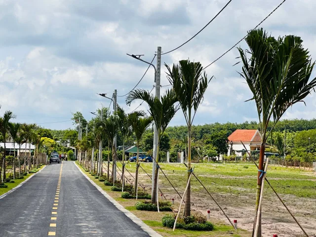 ĐẦU TƯ 450m2 có sẵn 200 m2 thổ cư giá 350TR BAO SỔ Tại Trung Tâm Dầu Tiếng