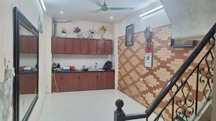 Bán Nhà riêng 37m2 có sẵn 37 m2 thổ cư giá 18 tỷ tại Đường Thanh Nhàn Phường Thanh Nhàn Quận Hai Bà Trưng Hà Nội