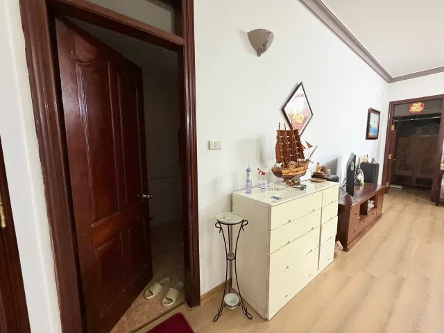 Bán Căn Hộ Chung Cư 17T Hoàng Đạo Thúy 116m² | Diện Tích Khủng 2PN 2VS, Vị Trí Kim Cương Trung Tâm Cầu Giấy - Giá 11 Tỷ
