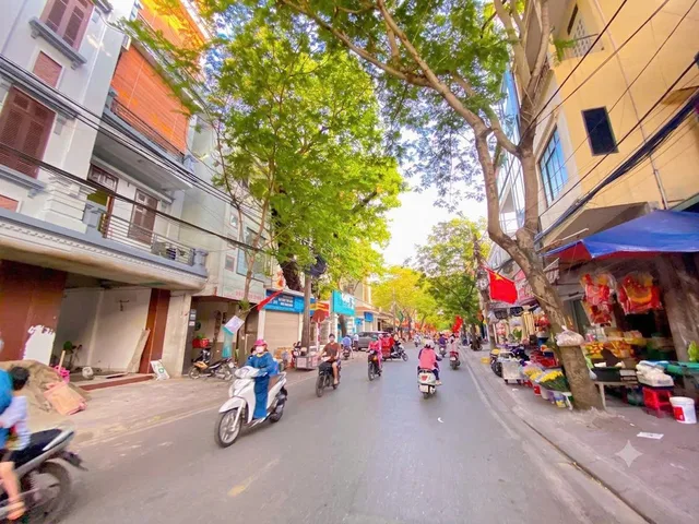 Siêu rẻ, bán nhà mặt phố Nguyễn Công Trứ, bề thế, kinh doanh, 102m2x5 tầng, hơn 10 tỷ