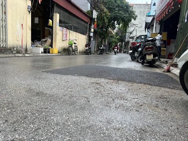 BÁN ĐẤT PHỐ TRẠM - LONG BIÊN - 50M2 - NGÕ NÔNG, GẦN Ô TÔ