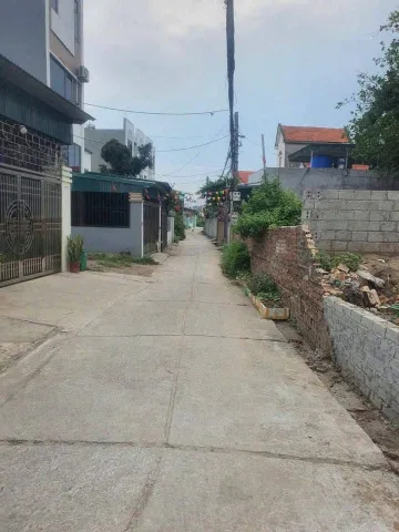 👉 HÀNG MỚI TINH 4 Ô FO, SỔ ĐỎ CỨNG CONG, ĐẸP – TRUNG TÂM GIẾNG ĐÁY HẠ LONG