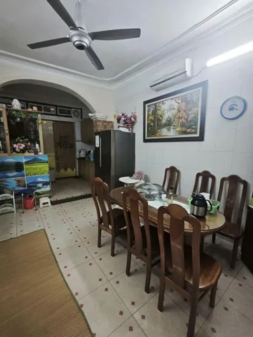 Cho thuê Nhà  Ngõ 183 Đặng Tiến Đông - Đống Đa 96M² 4 Tầng 6 Ngủ - Nội Thất CB - Ô Tô Đỗ Cửa - Vừa Ở, Vừa Kinh Doanh VP... Giá Thuê 39tr