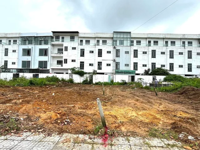 BÁN ĐÔI ĐẤT LK MT VÒ TỰ KĐT BẦU TRÀM LAKESIDE 📌📌📌LÀM VIỆC TRỰC TIẾP GIÁ TỐT !!!