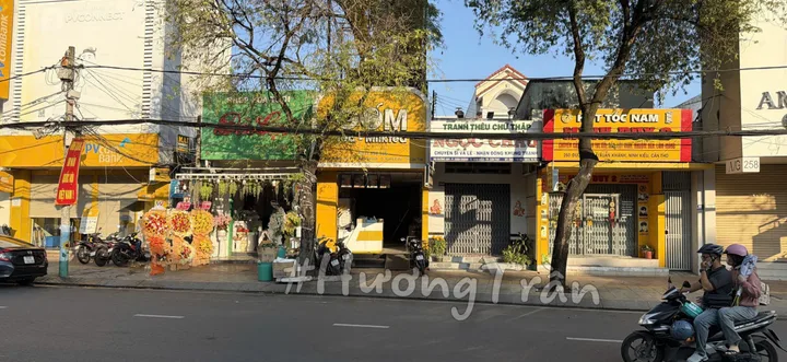 👉 20 triệu - CHO THUÊ NHÀ 2 TẦNG MẶT TIỀN ĐƯỜNG 30/4, gần chợ Xuân Khánh