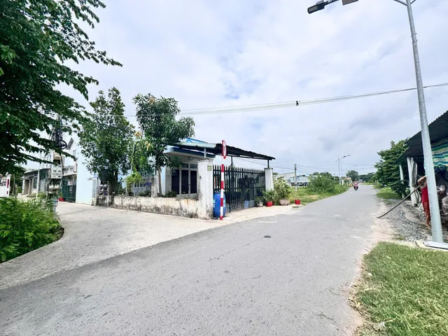 Bán Nhà riêng 172m2 có sẵn 172 m2 thổ cư giá 2.5 tỷ tại Thị trấn Đức Hòa Huyện Đức Hòa Long An