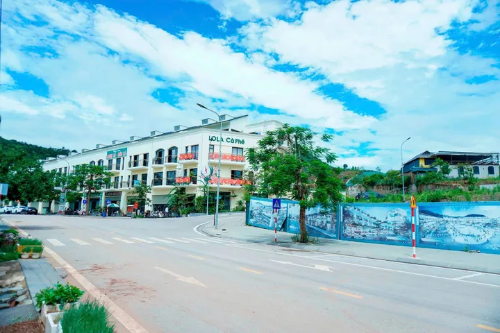 Lô 100m2, Bán giá 1.66 tỷ tại Đường Văn Tiến Dũng, Phường Chiềng Cơi, Thành phố Sơn La Sơn La