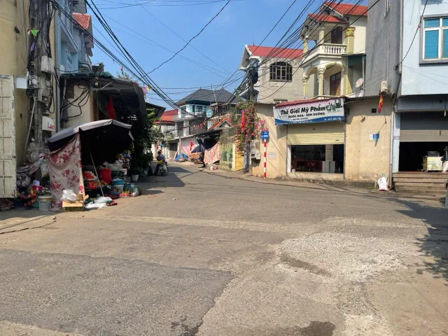Bán Đất 98.9m2 có sẵn 98.9 m2 thổ cư giá 4.35 tỷ tại Đường Hạ Bằng Xã Hạ Bằng Huyện Thạch Thất Hà Nội