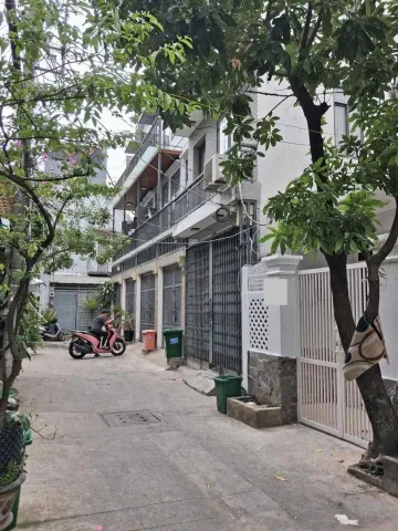 Chính chủ 1 đởi nhà 2 tầng ngay trung tâm Q7; biệt thự Kiều Đàm; 52m2; cách Q4 chỉ 1 cây cầu