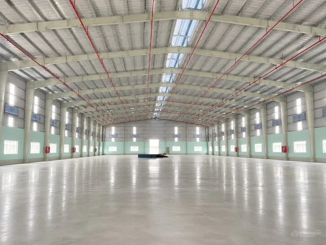 Bán Kho, nhà xưởng 9964m2 có sẵn 9964 m2 thổ cư giá 95 tỷ tại -Xã Đức Hòa Đông Huyện Đức Hòa Long An