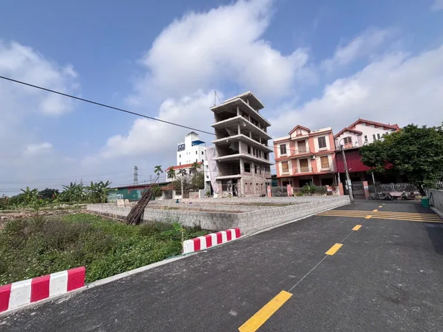Bán Đất 200m2 có sẵn 200 m2 thổ cư giá 11.4 tỷ tại Đường Tô Quyền Xã Nghĩa Trụ Huyện Văn Giang Hưng Yên