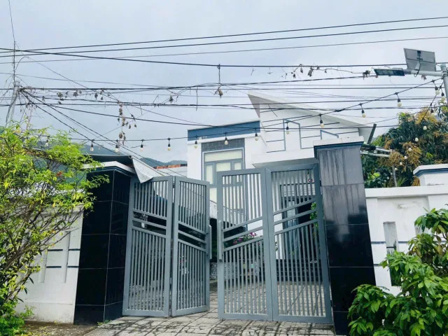 Bán Nhà riêng 300m2 có sẵn 200 m2 thổ cư giá 4 tỷ tại - Xã Diên An Huyện Diên Khánh Khánh Hòa