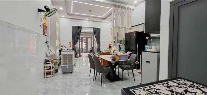 Bán NHÀ DT KHỦNG 105M2 VUÔNG ĐÉT NGAY NGUYỄN ĐỨC THIỆU DĨ AN.GIÁ CHỈ 3TI950 CÒN TL
