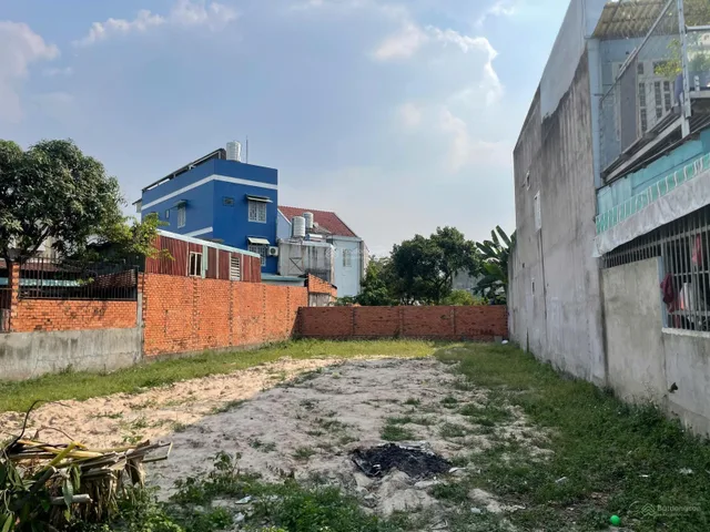 Bán Đất 259.7m2 có sẵn 114 m2 thổ cư giá 4.3 tỷ tại Xã Tân Thới Nhì Huyện Hóc Môn TP. Hồ Chí Minh