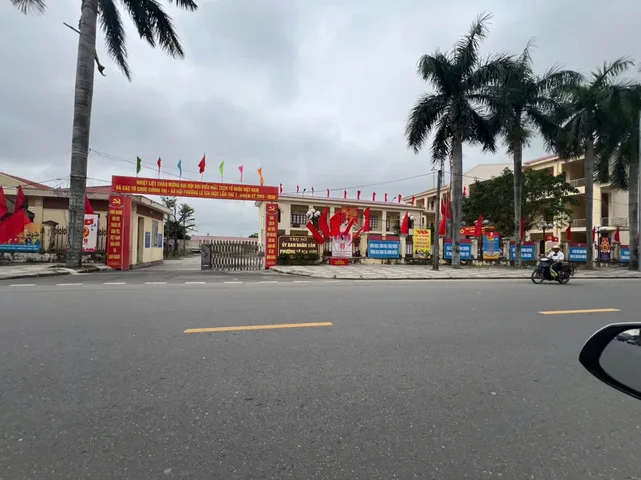Bán Đất 60m2 trung tâm Quảng Thanh. Giá 670 tr. ngõ ô tô . L/h:076.231.9990 e Thúy