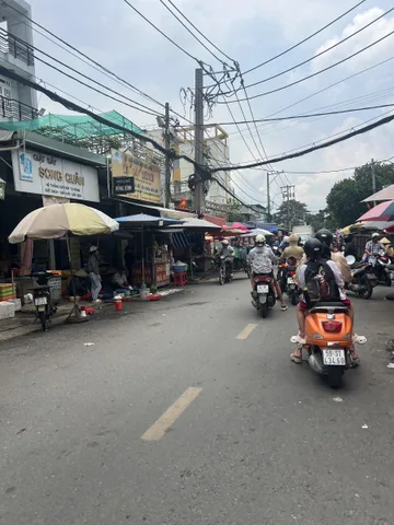 Bán Nhà trọ 185m2 có sẵn 185 m2 thổ cư giá 11.2 tỷ tại Đường Lê Đình Cẩn Phường Tân Tạo Quận Bình Tân TP. Hồ Chí Minh