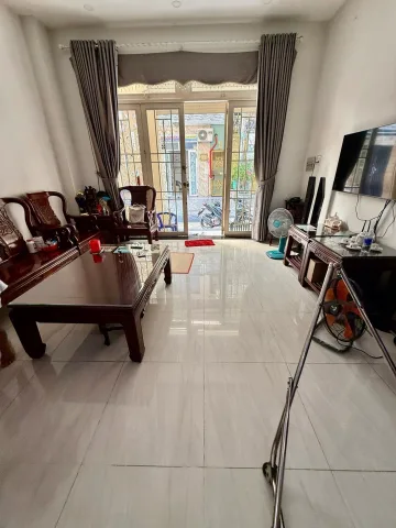 Bán Nhà Hẻm Ô Tô Trường Chinh Tân Sơn Nhì 50m², 3 Tầng, Kinh Doanh, Giá 8.2 Tỷ