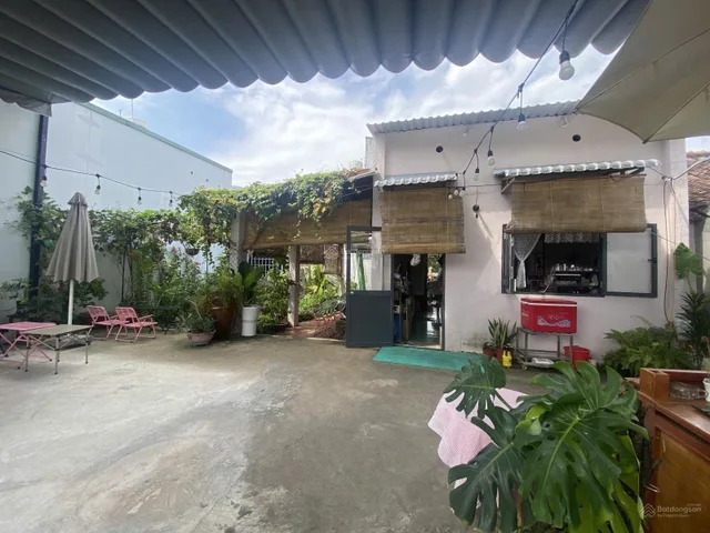 Bán Nhà riêng 200m2 có sẵn 200 m2 thổ cư giá 9.8 tỷ tại Thị trấn Hóc Môn Huyện Hóc Môn TP. Hồ Chí Minh