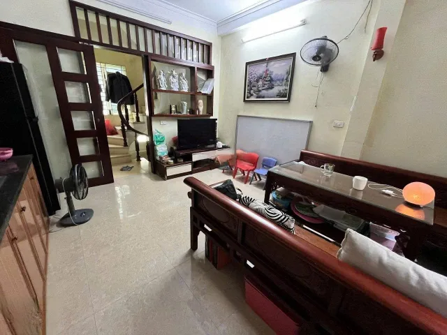 Cho thuê Nhà Ngõ 40 Đường Võ Thị Sáu - Hai Bà Trưng 30M² 6 Tầng 3 Ngủ, Full Nội Thất - Giá Thuê 12tr