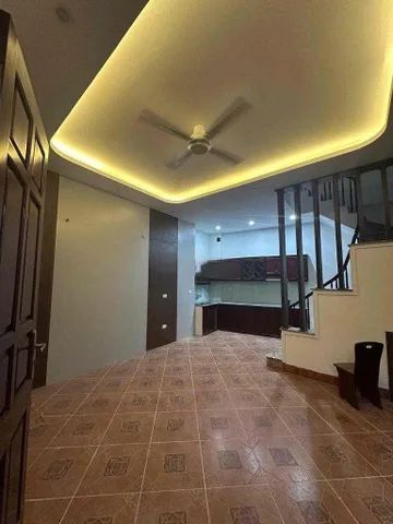 Cho thuê Nhà Ngõ 358 Bùi Xương Trạch -Thanh Xuân 42M² 4 Tầng 3 Ngủ - Full Nội Thất - Giá Thuê 13tr