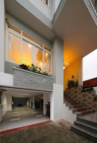 BDS HVL [NC] 37. Cho thuê dài hạn Villa Tân Cổ Điển, 5pn - 6wc 147 Thân Văn Nhiếp Q2