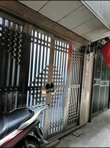 Bán Nhà riêng 31m2 có sẵn 27 m2 thổ cư giá 6.05 tỷ tại Đường Trịnh Đình Cửu Phường Định Công Quận Hoàng Mai Hà Nội