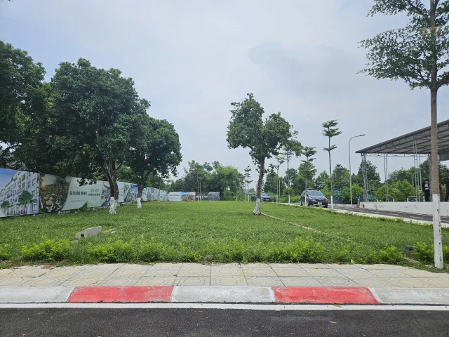 A  NAM cần vốn hoàn thiện  cơ sở kinh doanh nhà trọ cần bán lô đất trung tâm CNC Hòa lạc