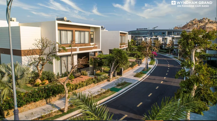 PARA DRACO - BIỆT THỰ GOLF VIEW BIỂN SÁT SÂN BAY CR SẴN SỔ HỒNG GIÁ CHỈ 25 TỶ LH 0917678685