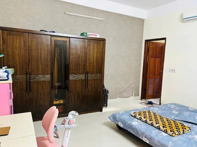 MẶT TIỀN ĐƯỜNG 7m5 CẨM BẮC 2- BIỆT THỰ 2 TẦNG NGANG 10M HIẾM - GARA Ô TÔ TRONG SÂN- GIÁ 10 tỷ 9 Tl