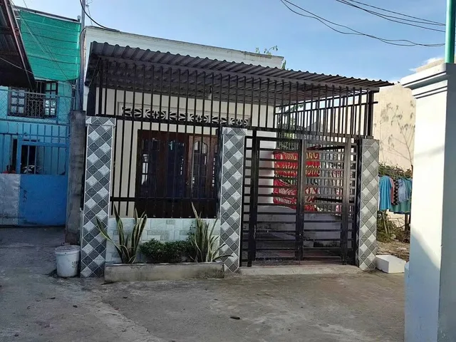 Nhà cấp 4 ! Cần bán gấp ở ngay xã .Tân Hiệp - Hóc Môn * DT:100m2 SHR giá tốt 1 tỉ 050tr