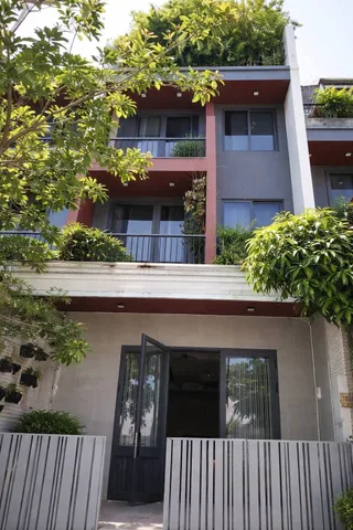Nhà đẹp 3,5 tầng - đang cho sinh viên thuê - 5m x 17,8m (90 m2) - giá 6,3 tỷ - tại 733 đường Nguyễn Bình H. Nhà Bè, Tp. Hồ Chí Minh - liên hệ 0919089456