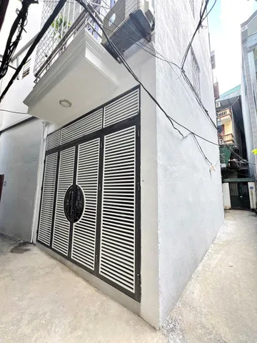 Cho thuê nhà ngõ 63 TRẦN QUỐC VƯỢNG, Xuân Thuỷ. 15 triệu/ tháng. Cho thuê: Hộ gia đình, KD Onl, nhóm tối đa 6 người.