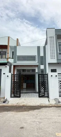 Nhà Gác Lửng Chủ Mới Hoàn Thiện Sổ Riêng Dân Cư Đông Đúc Kinh Doanh Buôn Bán Bao Pháp Lý