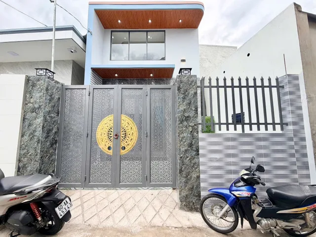 Bán nhà 89m2 đường ô tô nhỏ gần chợ Tân Phong Shr,thổ cư (P.Tân Phong)