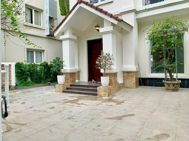 Cho thuê Biệt Thự Vinhomes Riverside Đường Hoa Sữa - Long Biên 270M² ( xd 90M²) 3 Tầng 3 Ngủ Master - Full Nội Thất Cao Cấp - Giá Thuê 70tr - Nhận Nhà Cuối Tháng 8/2026