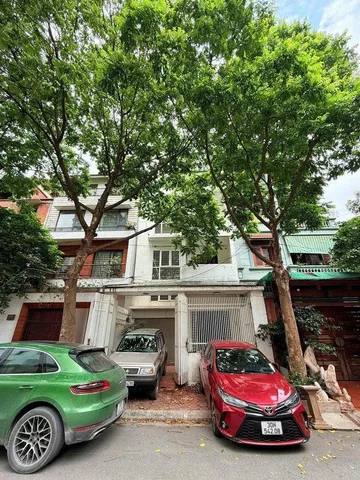 Bán SIÊU PHẨM TRẦN BÌNH CẦU GIẤY - PHÂN LÔ - Ô TÔ VÀO NHÀ - VỈA HÈ RỘNG - 105M² - CHỈ 27.95 TỶ