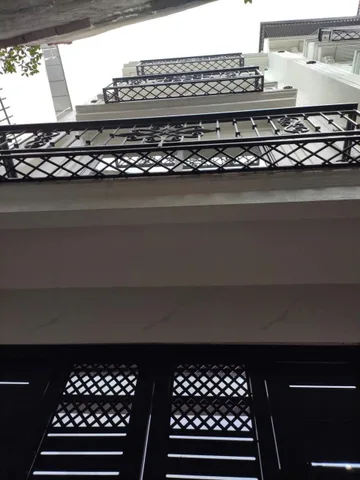 Cho thuê Nhà Ngõ 2 Đường Đê Trần Khát Chân - Hai Bà Trưng 30M² 3 Ngủ - Nội Thất CB - Giá Thuê 12tr