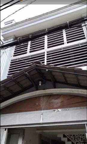 CHO THUÊ NHÀ NGUYÊN CĂN 1 LẦU MT ĐƯỜNG RAY XE LỬA PHÚ NHUẬN LH:0707569412