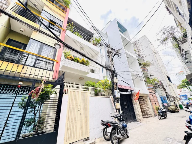 QUẬN 3: CHỦ XƯA BÁN ĐI ĐỊNH CƯ - NHÀ 4 TẦNG MẶT TIỀN HXH VÕ VĂN TẦN,P.BÀN CỜ- DT 82M2 FULL THỔ CƯ- 093.867.6685 GIANG GIANG - 4,2M*22M SH VUÔNG ĐẸP
