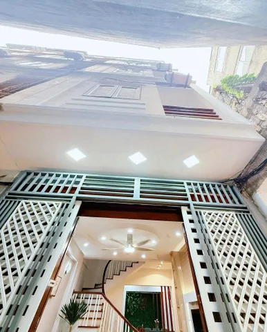 Bán Nhà riêng 55m2 có sẵn 55 m2 thổ cư giá 14.86 tỷ tại Đường Cầu Giấy Phường Quan Hoa Quận Cầu Giấy Hà Nội