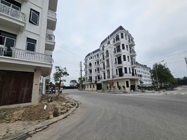 Bán Đất 111m2 có sẵn 111 m2 thổ cư giá 9 tỷ tại - Chọn - Thị trấn Lim Huyện Tiên Du Bắc Ninh