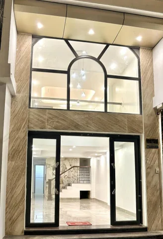 Cho thuê Nhà Ngõ 40 Thanh Nhàn - Hai Bà Trưng 50M² 7 Tầng Thang Máy - Nội Thất CB - Ô Tô Đỗ Cửa - Giá Thuê 37tr