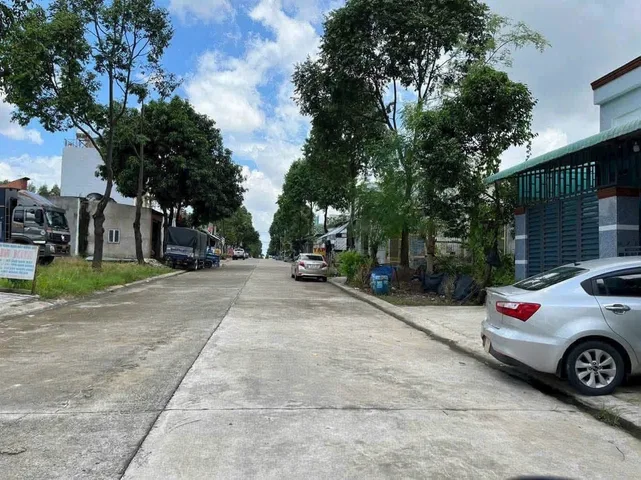 Bán nhà trệt lửng mỹ phước 3 vị tria gần chợ, lcn, đầy đủ tiện nghi