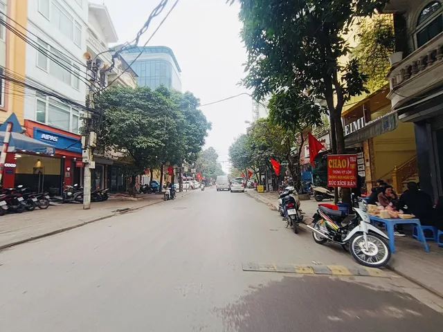 Bán Nhà Nguyễn Xiển. Thanh Xuân. Thang Máy. Ô Tô. Vỉa Hè. DT 133m2. MT 5.2m. Giá 67.5 Tỷ.